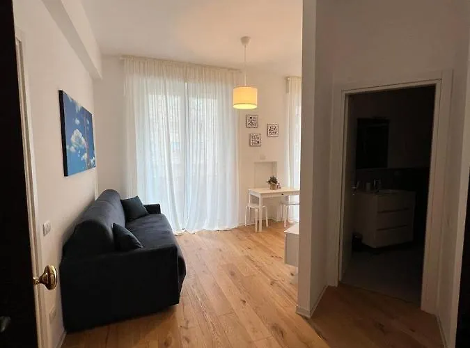 Piazza Dante 9 Center Town * Janov