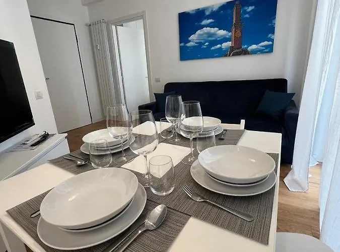 Piazza Dante 9 Center Town * Janov