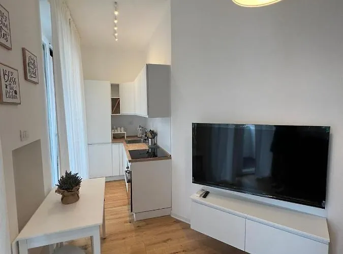 Piazza Dante 9 Center Town