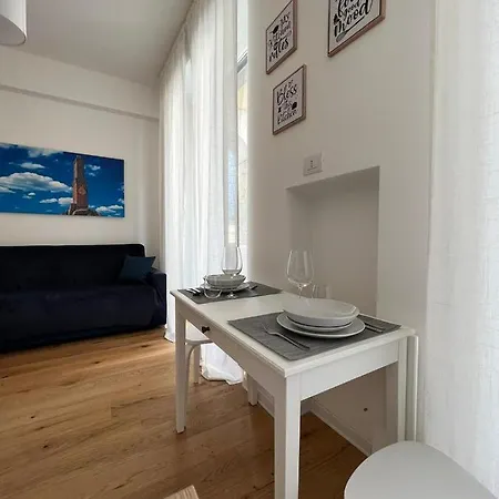 Piazza Dante 9 Center Town *