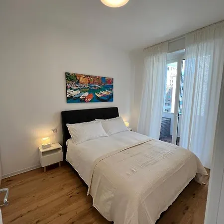 Piazza Dante 9 Center Town Gênes