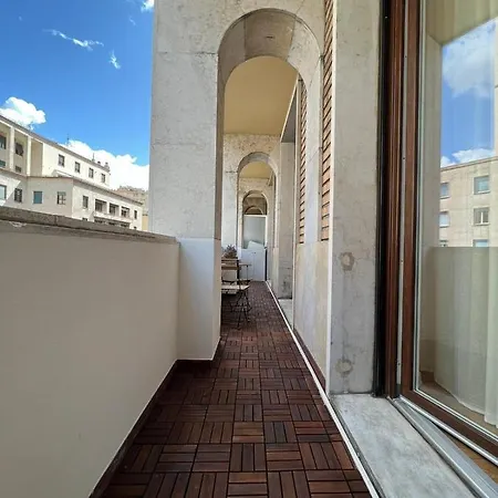 Appartement Piazza Dante 9 Center Town